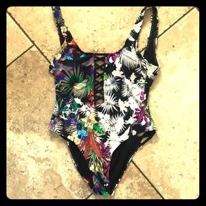 NWOT Bathing Suit